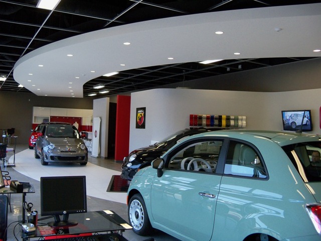 2 SM Fiat-Showroom